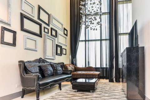 Кондоминиум с 1 спальней в Клонг Тоэй, Бангкок, Таиланд № 133759 - фото 1