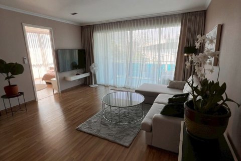 Condo in Hua Hin, Thailand, 2 bedrooms  № 145330 - photo 8