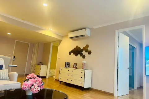 Condo in Hua Hin, Thailand, 2 bedrooms  № 145330 - photo 19
