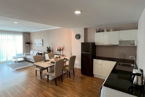 Condo in Hua Hin, Thailand, 2 bedrooms  № 145330 - photo 2