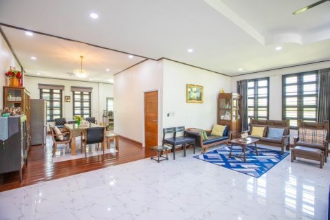 Дом в Ханг Донге, Таиланд с 3 спальнями  № 145023 - фото 3