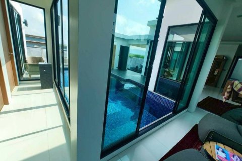 Villa in Phuket, Thailand 4 bedrooms № 145019 - photo 17