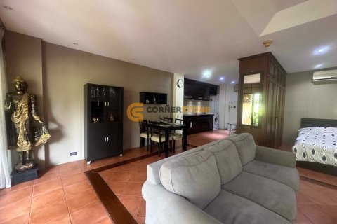 Condo on Jomtien Beach, Pattaya, Thailand, 1 bedroom  № 176550 - photo 2