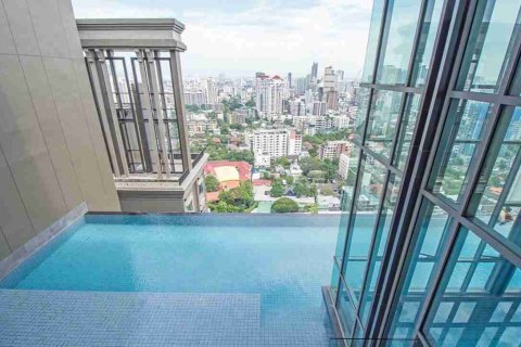 Condo in Bangkok, Thailand, 1 bedroom № 183624 - photo 2