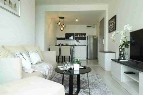 Condo in Bangkok, Thailand, 2 bedrooms № 183623 - photo 9