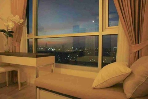 Condo in Bangkok, Thailand, 2 bedrooms № 183623 - photo 6