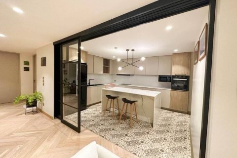 Condo in Bangkok, Thailand, 2 bedrooms  № 114935 - photo 4