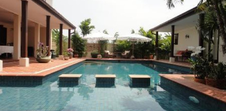Villa in Hua Hin, Thailand 3 bedrooms № 202424