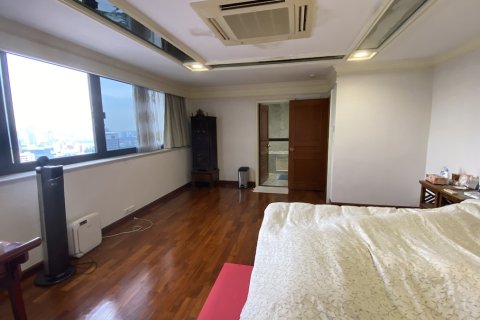 Condo à Khlong Toei, Bangkok, Thaïlande, 3 chambres № 200802 - photo 4