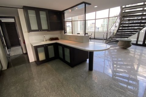 Condo in Watthana, Bangkok, Thailand, 6 bedrooms № 200805 - photo 25