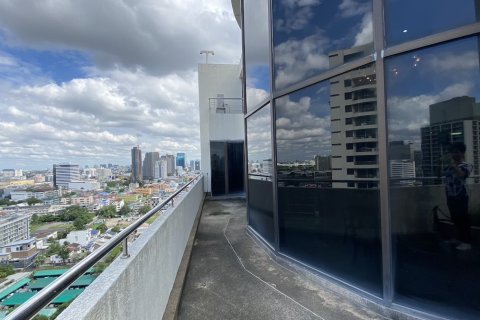 Condo in Watthana, Bangkok, Thailand, 6 bedrooms № 200805 - photo 2