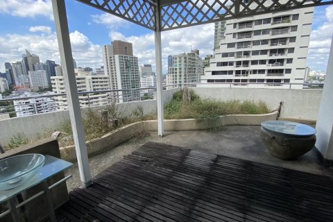 Condo in Watthana, Bangkok, Thailand, 6 bedrooms № 200805 - photo 22