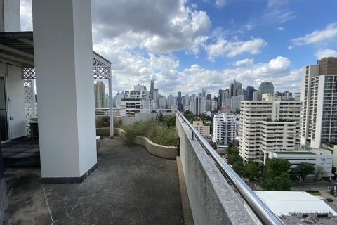 Condo in Watthana, Bangkok, Thailand, 6 bedrooms № 200805 - photo 21