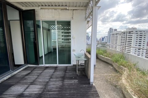Condo in Watthana, Bangkok, Thailand, 6 bedrooms № 200805 - photo 23