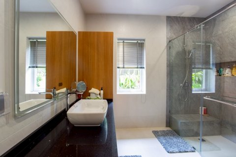 Villa in Hua Hin, Thailand 5 bedrooms № 168319 - photo 23