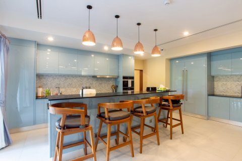 Villa in Hua Hin, Thailand 5 bedrooms № 168319 - photo 15