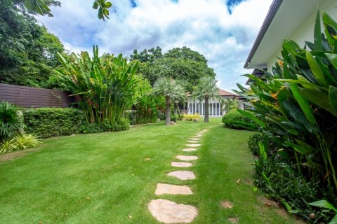 Villa in Hua Hin, Thailand 5 bedrooms № 168319 - photo 5