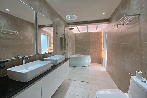 Villa in Hua Hin, Thailand 3 bedrooms № 168285 - photo 23