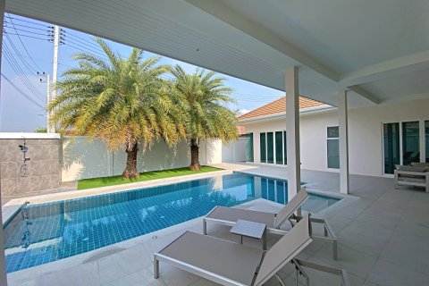 Villa in Hua Hin, Thailand 3 bedrooms № 168285 - photo 3