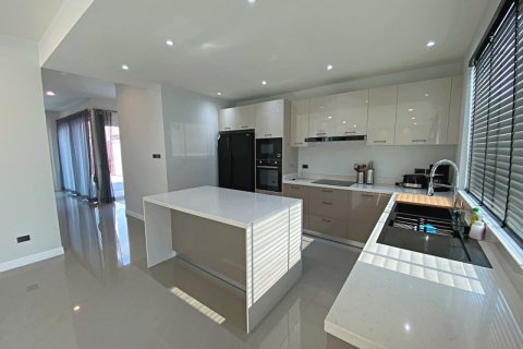 Villa in Hua Hin, Thailand 3 bedrooms № 168285 - photo 27