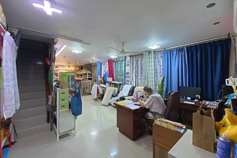 Коммерческая недвижимость в Хуа Хине, Таиланд  № 168321 - фото 3