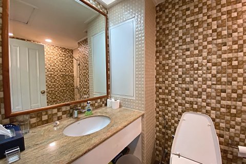 Condo in Hua Hin, Thailand, 2 bedrooms  № 168287 - photo 14