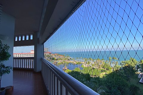 Condo in Hua Hin, Thailand, 2 bedrooms  № 168287 - photo 20