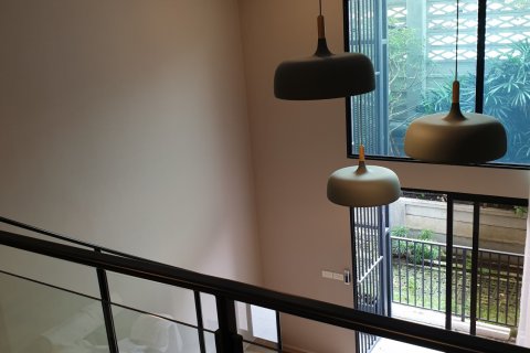 Studio dans le Condo à Sathon, Bangkok, Thaïlande № 141933 - photo 4