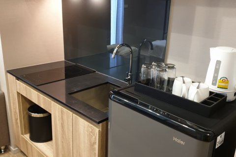 Studio dans le Condo à Sathon, Bangkok, Thaïlande № 141933 - photo 13