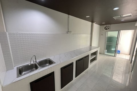 Townhouse à Samut Prakan, Thaïlande 3 chambres № 141949 - photo 3