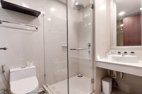 Condo à Watthana, Bangkok, Thaïlande, 2 chambres № 201074 - photo 14