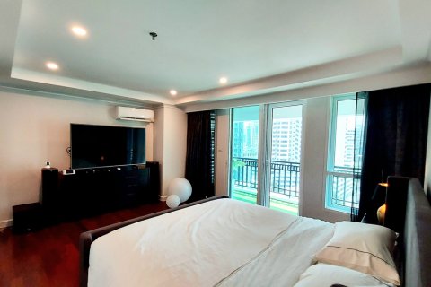 Condo à Watthana, Bangkok, Thaïlande, 2 chambres № 201074 - photo 11