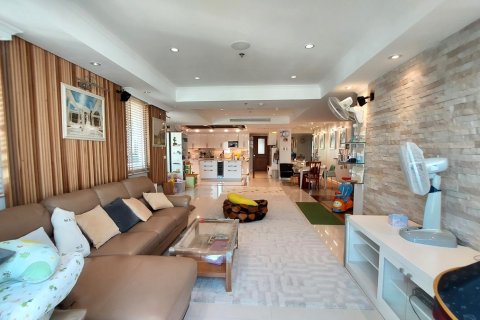 Condo à Watthana, Bangkok, Thaïlande, 3 chambres № 201077 - photo 3