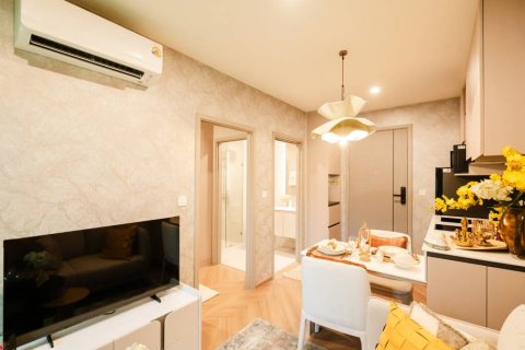 Condo in Kamala, Thailand, 1 bedroom  № 156332 - photo 2