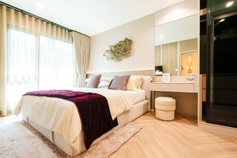 Condo in Kamala, Thailand, 2 bedrooms № 156328 - photo 8