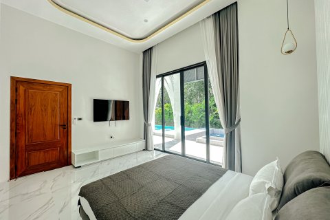 Villa in Phuket, Thailand 4 bedrooms № 141624 - photo 10