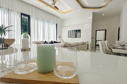 Villa in Phuket, Thailand 4 bedrooms № 141624 - photo 11