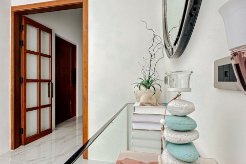 Villa in Phuket, Thailand 4 bedrooms № 141624 - photo 9