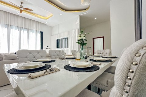 Villa in Phuket, Thailand 4 bedrooms № 141624 - photo 15