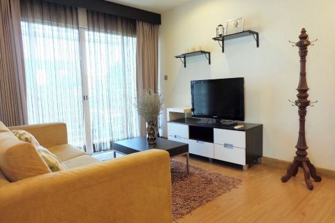 Condo à Chatuchak, Bangkok, Thaïlande, 2 chambres  № 139758 - photo 2