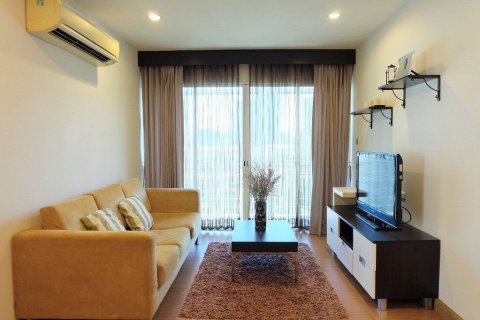 Condo à Chatuchak, Bangkok, Thaïlande, 2 chambres  № 139758 - photo 3