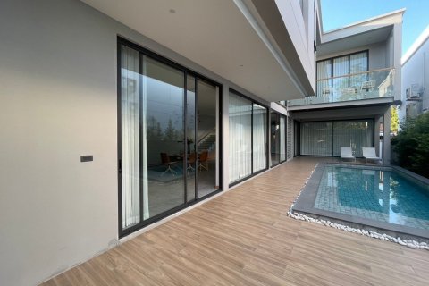 Maison à San Kamphaeng, Thaïlande 4 chambres № 139756 - photo 23