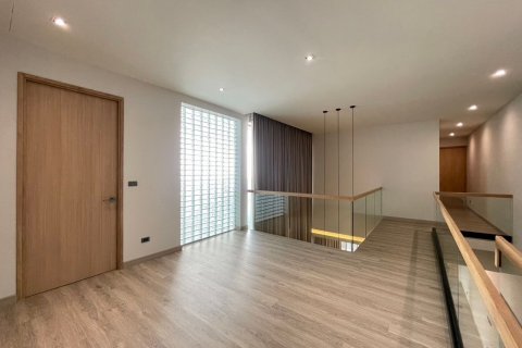 Maison à San Kamphaeng, Thaïlande 4 chambres № 139756 - photo 18