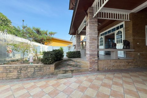 Дом в Паттайе, Таиланд с 9 комнатами  № 164042 - фото 7