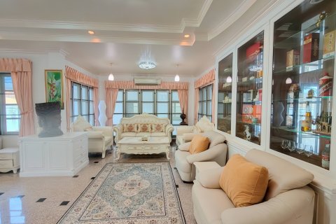 Дом в Паттайе, Таиланд с 9 комнатами  № 164042 - фото 21