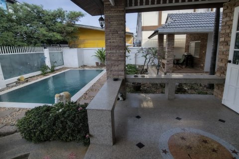 Дом в Паттайе, Таиланд с 9 комнатами  № 164042 - фото 9