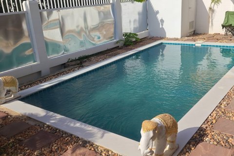 Дом в Паттайе, Таиланд с 9 комнатами  № 164042 - фото 11