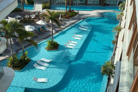 Condo in Phuket, Thailand, 2 bedrooms  № 164047 - photo 11