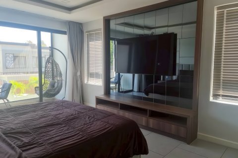 House in Pattaya, Thailand 4 bedrooms № 164044 - photo 12