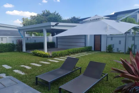 House in Pattaya, Thailand 4 bedrooms № 164044 - photo 22